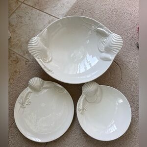 Elegant Knobler White Shell and lobster Embossed serving set‎